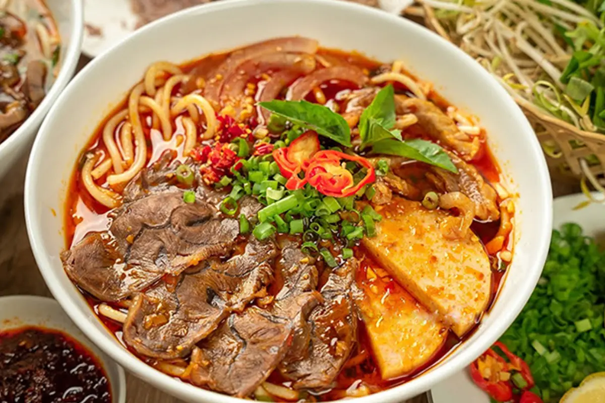 Bún Bò Nha Trang ngon – 183/2 Điện Biên Phủ