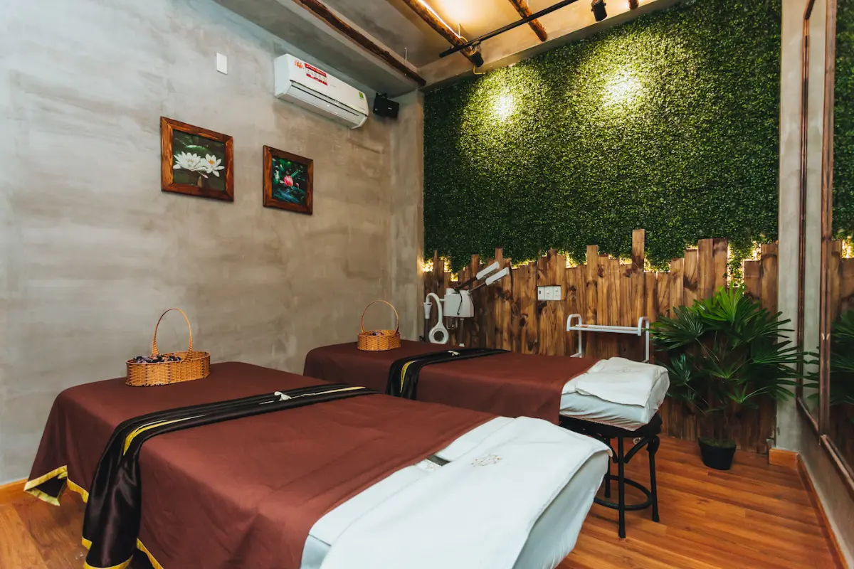 Các dịch vụ trị liệu tại Charm Spa Grand Nha Trang