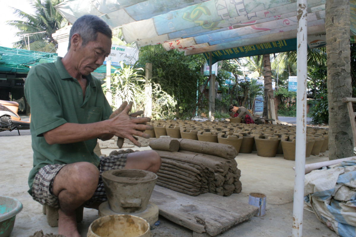 Khám phá Làng gốm Lư Cấm Nha Trang