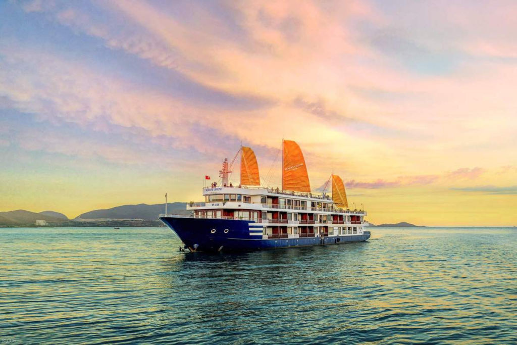 Giới thiệu sơ lược về Sealife Legend Cruise Nha Trang