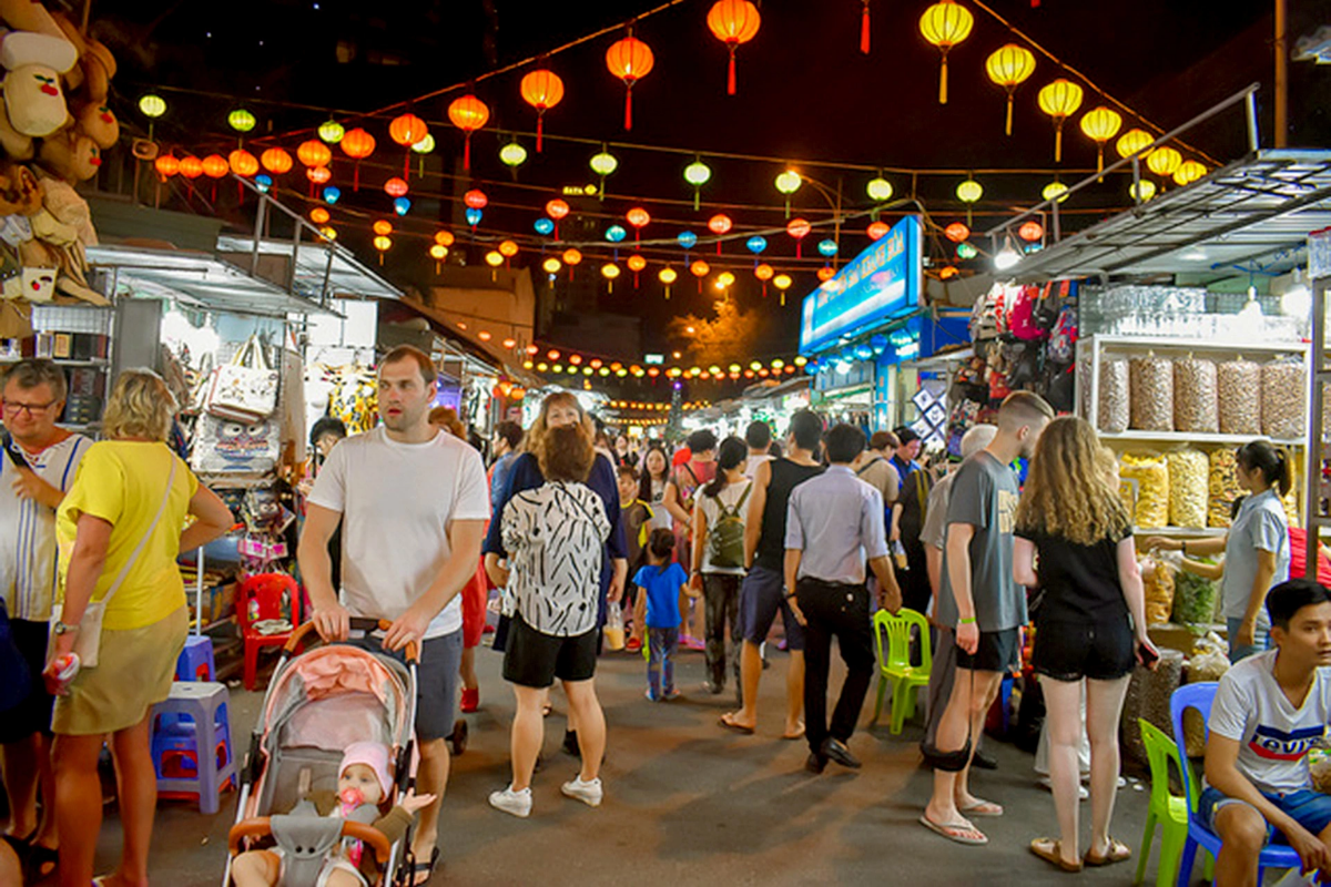 chợ đêm Nha Trang 