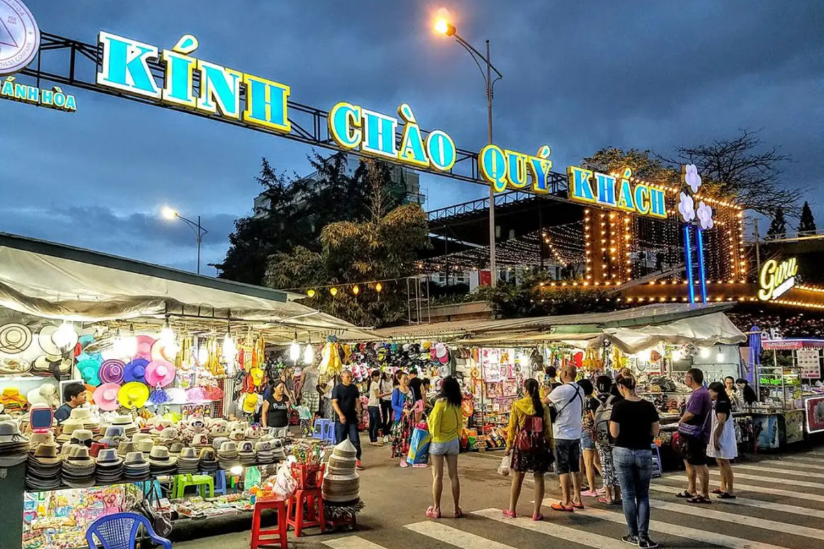 chợ đêm Nha Trang 