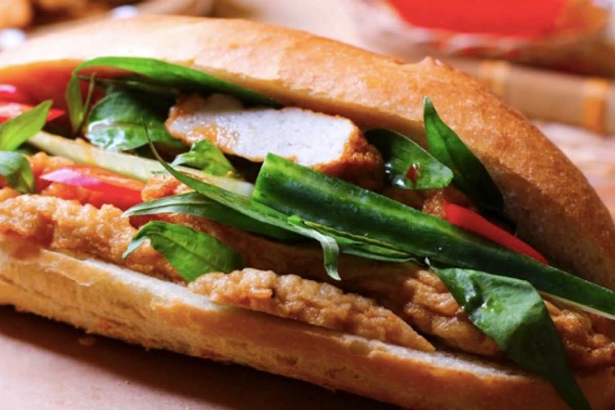 bánh mì chả cá Nha Trang