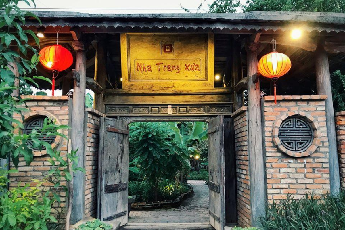 nhà hàng Nha Trang Xưa